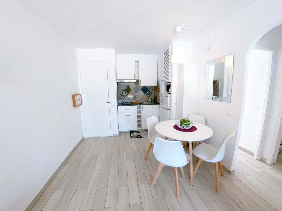 Apartamento ANNVIK - Apartamento cerca de la playa Arenal d'en Castell Exterior foto